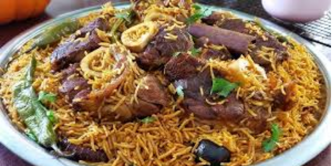 طريقة عمل الكبسة: دليلك الكامل لتحضير الكبسة بالدجاج أو اللحمة